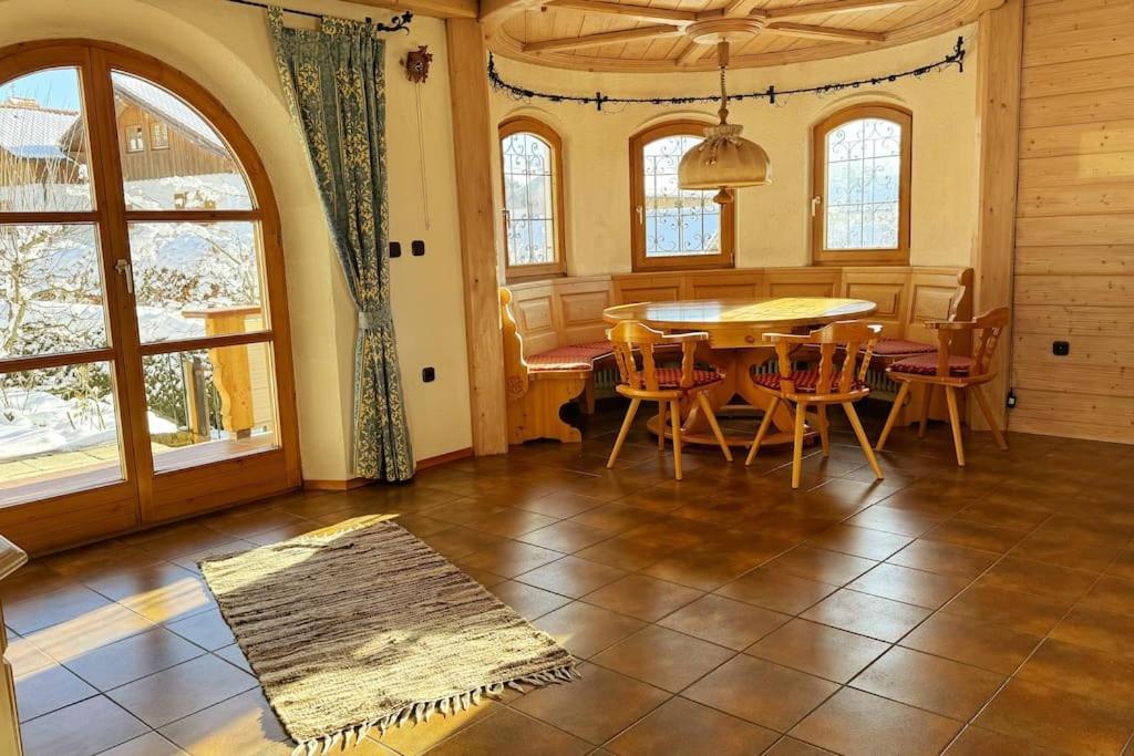 Romantisches Alpenchalet - Mit Sauna Und Kamin - Ruhig Und Zentral Bad Tölz Eksteriør billede